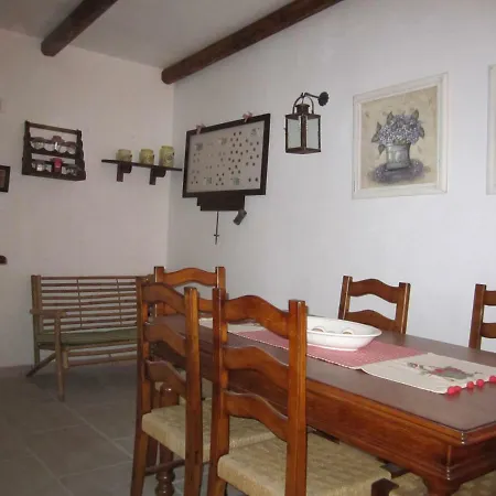 Re * Scorrano (Apulia)